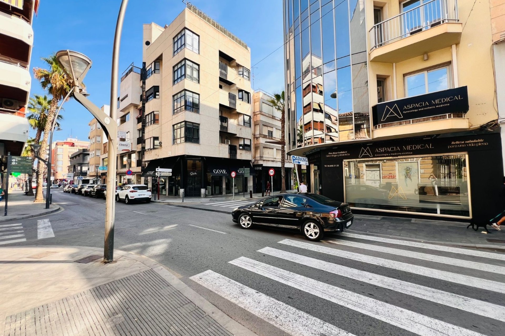 Alquiler - Local Comercial -
Torrevieja - Centro