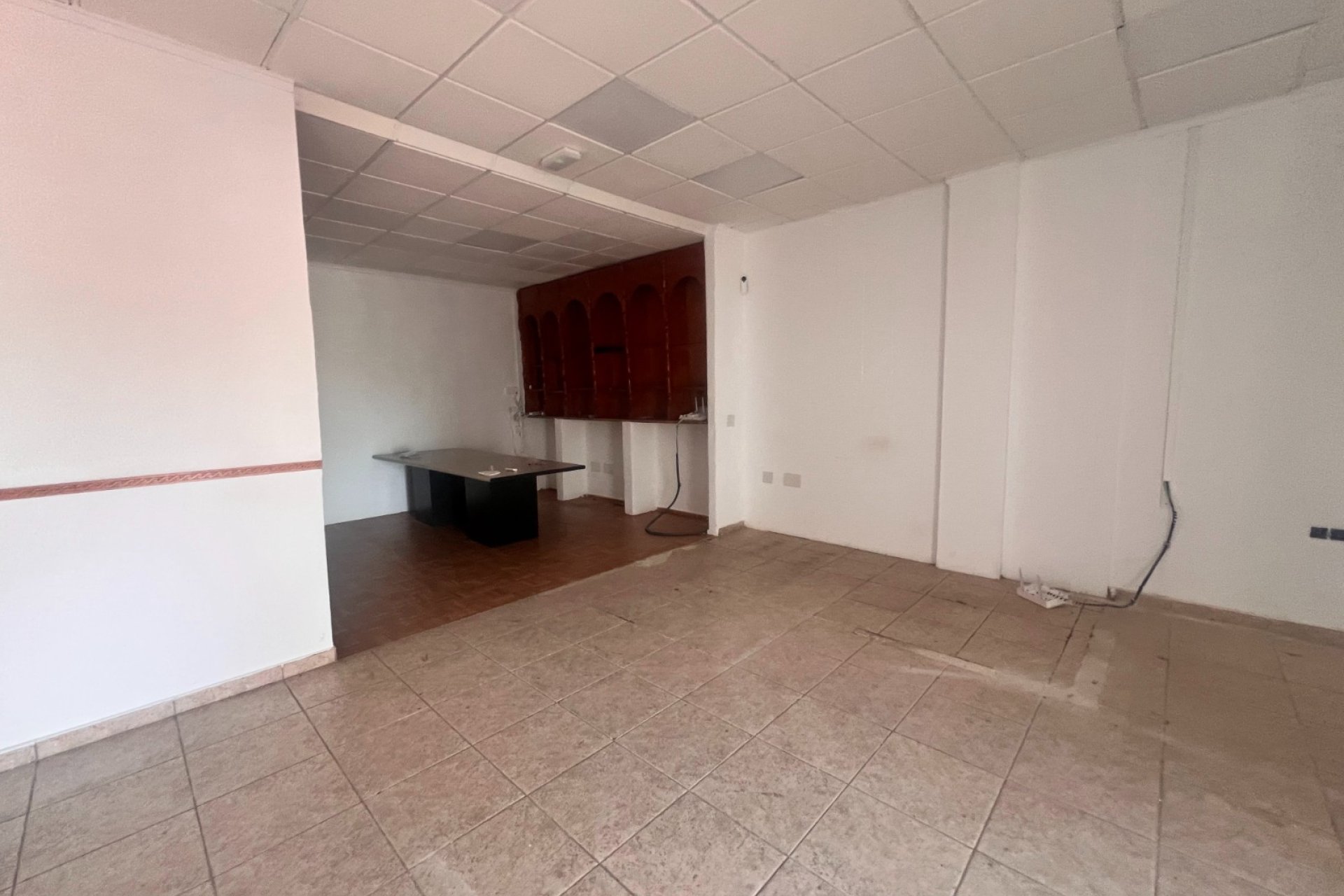 Alquiler - Local Comercial -
Torrevieja - La Siesta - El Salado -  Torreta