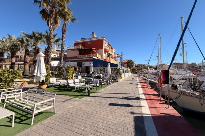 Bar - Cafeteria - Traspaso - Torrevieja -
                Centro