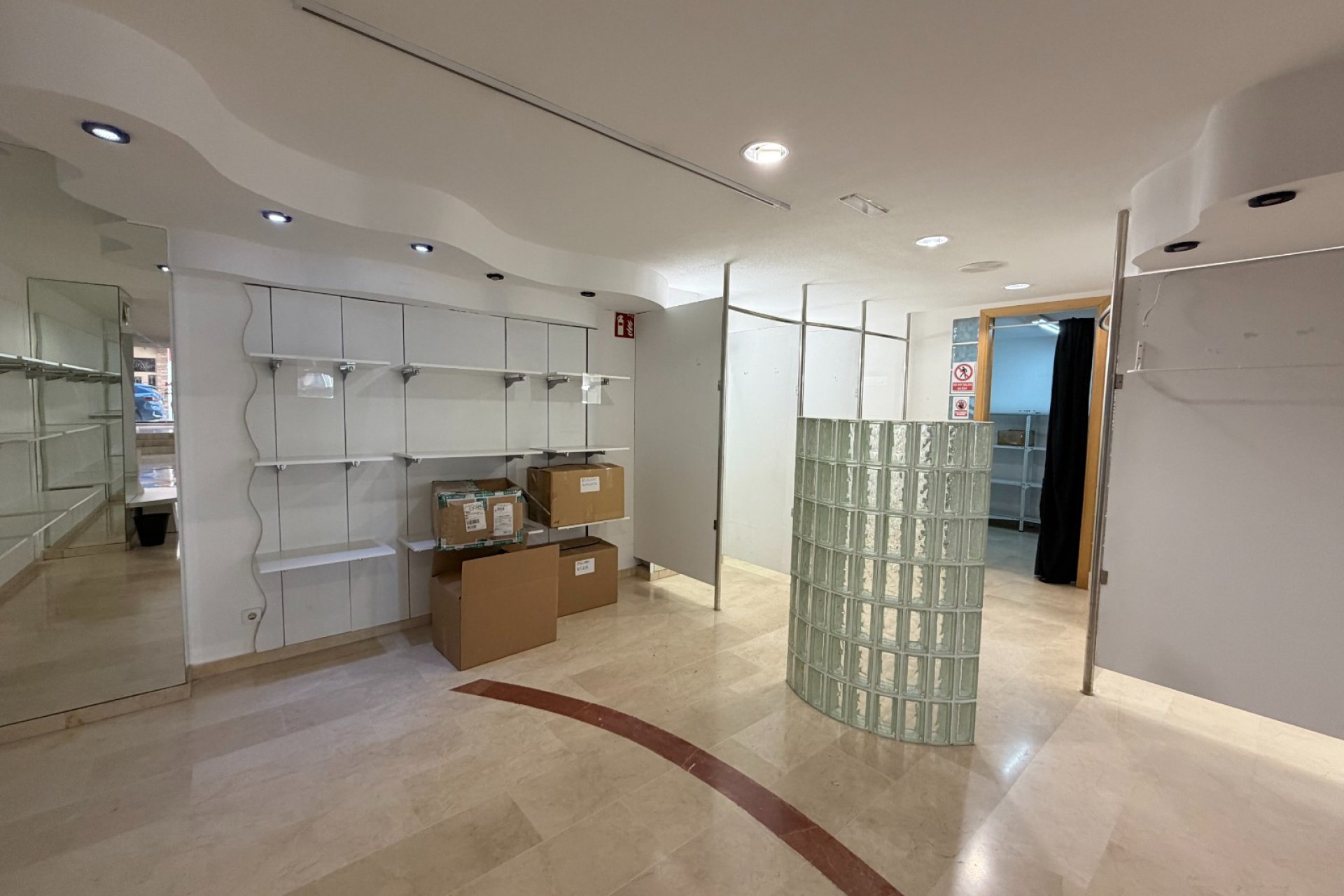 Location - Locaux Commerciaux -
Torrevieja - Centro