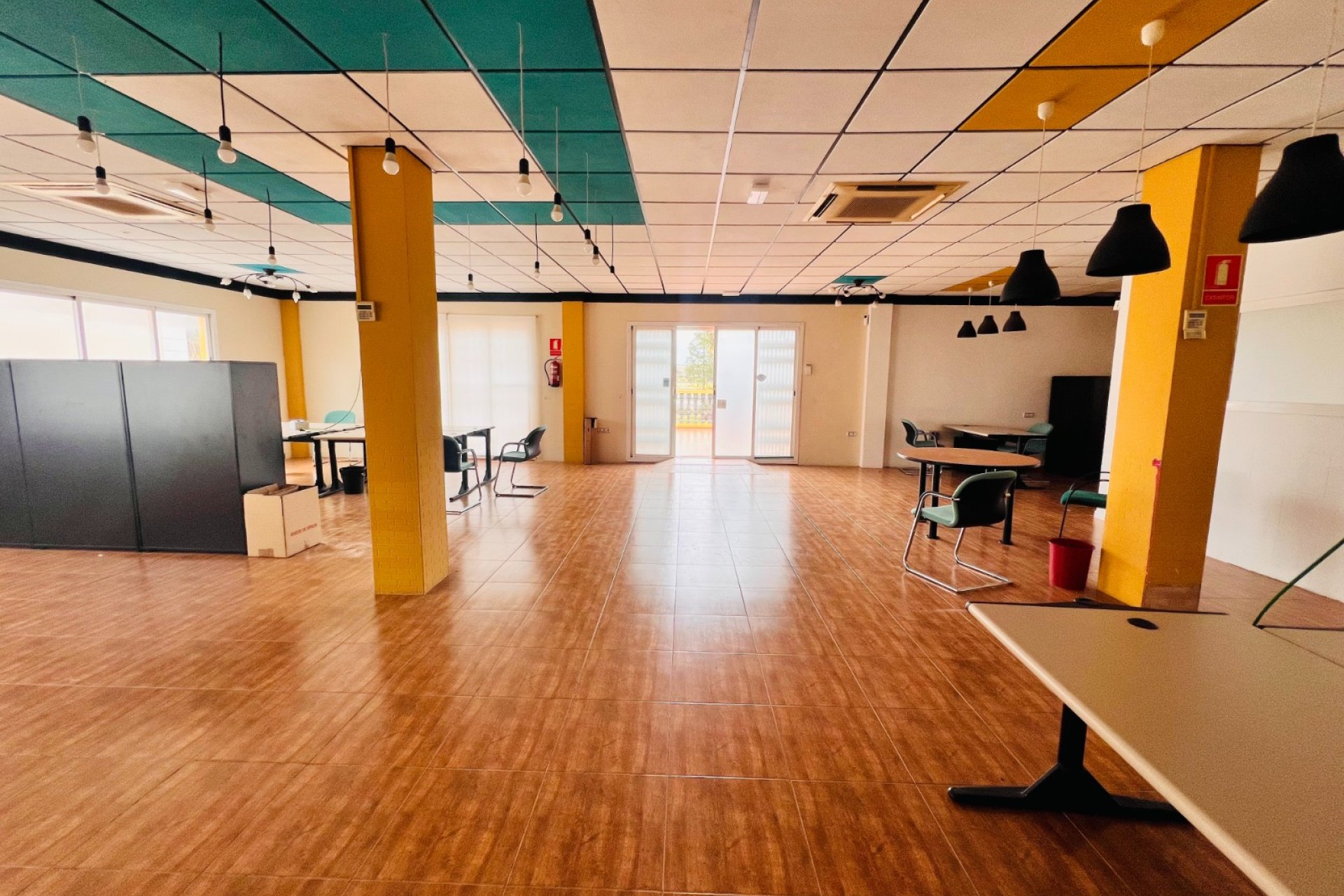 Location - Locaux Commerciaux -
Torrevieja - La Siesta - El Salado -  Torreta