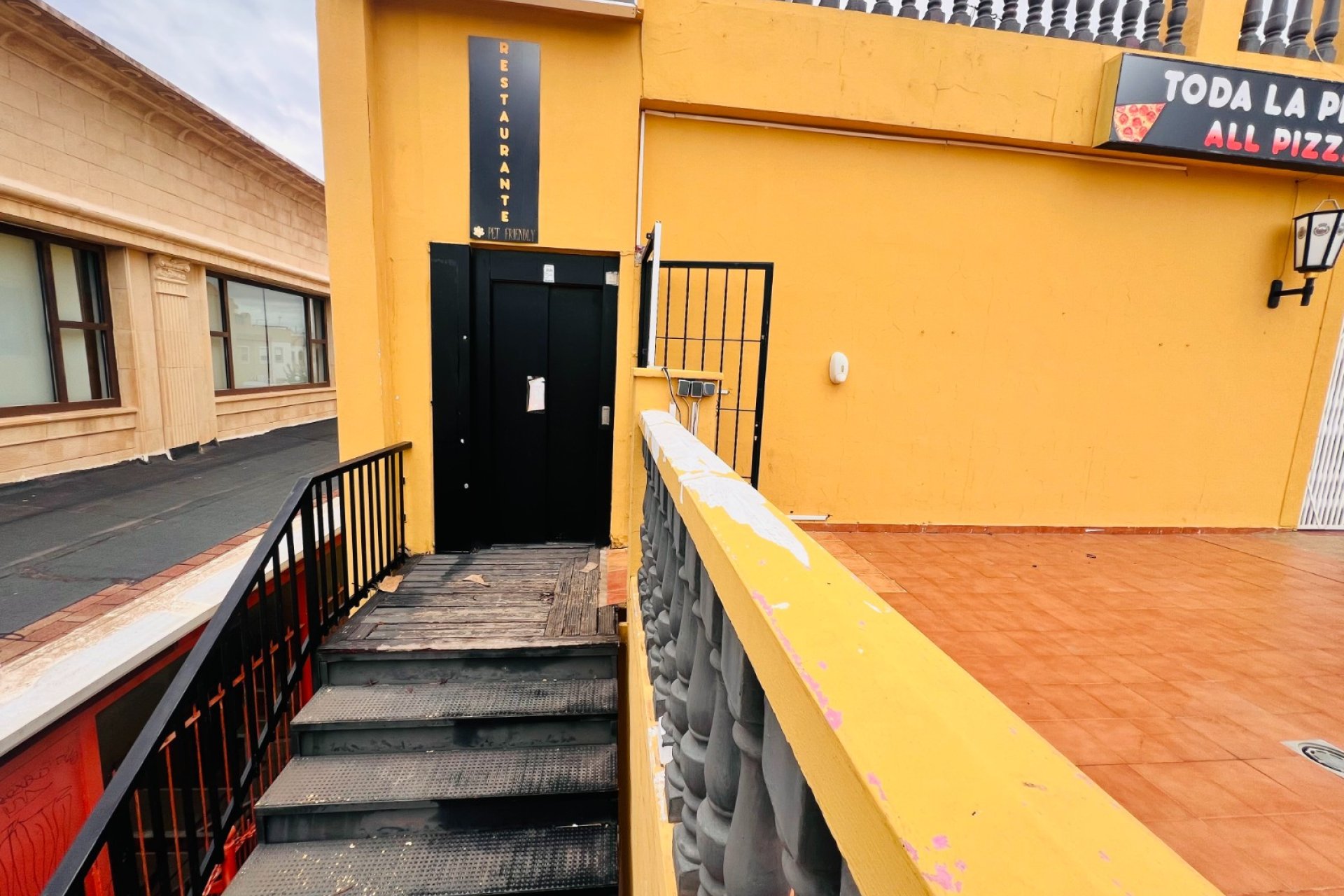 Location - Locaux Commerciaux -
Torrevieja - La Siesta - El Salado -  Torreta