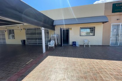 Locaux Commerciaux - Location - Torrevieja -
                La Siesta - El Salado -  Torreta