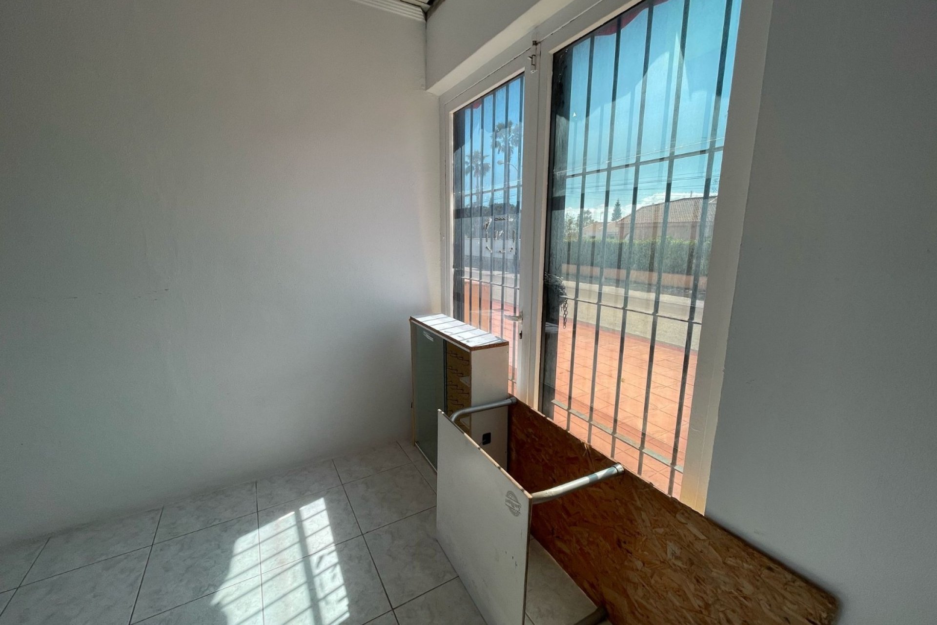 Rental - Commercial Premises -
Torrevieja - La Siesta - El Salado -  Torreta