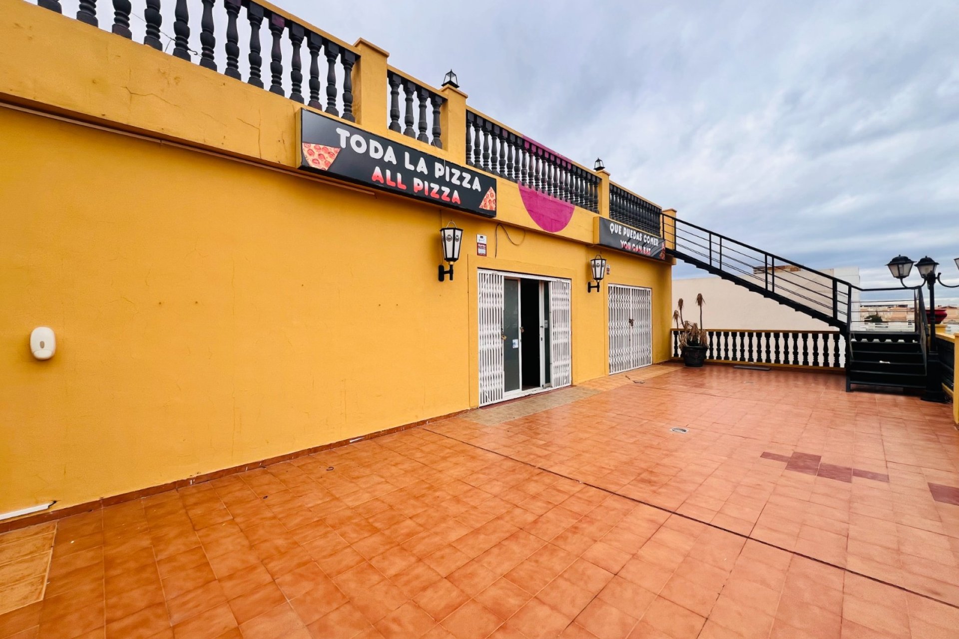 Rental - Commercial Premises -
Torrevieja - La Siesta - El Salado -  Torreta