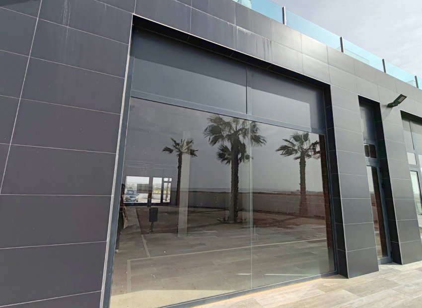 Sale - Commercial Premises -
Guardamar del Segura - Urbanizaciones