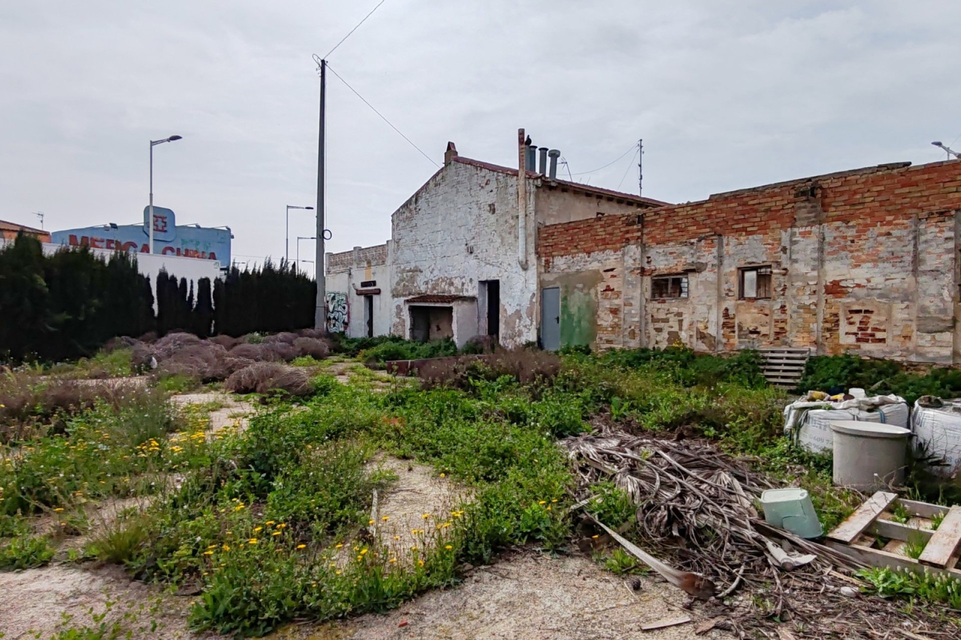 Sale - Plot / Land -
Orihuela