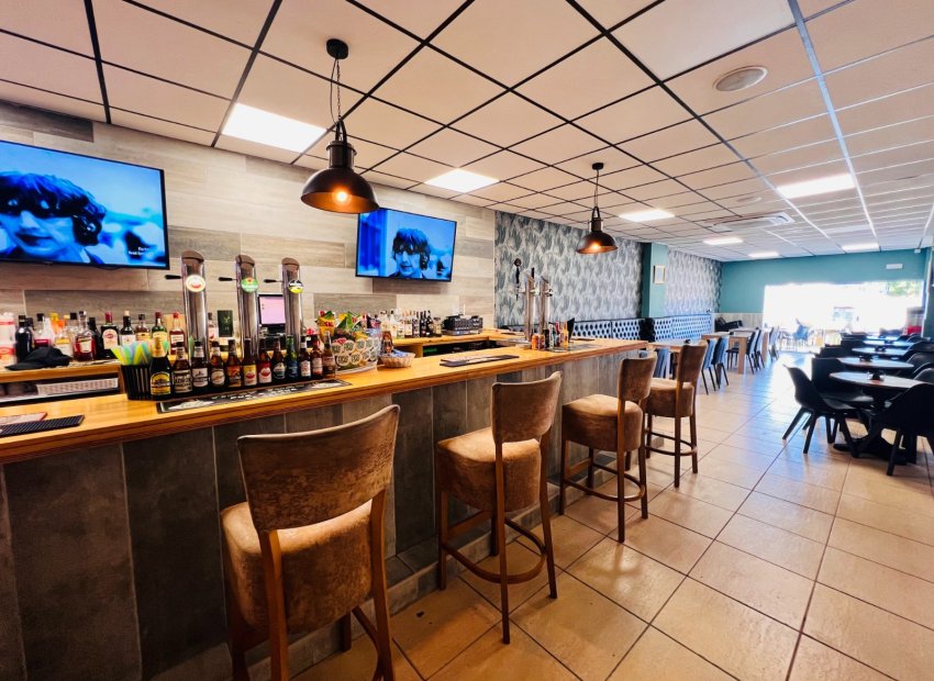 Transfer - Bar - CoffeShop -
Orihuela Costa - Cabo roig - La Zenia