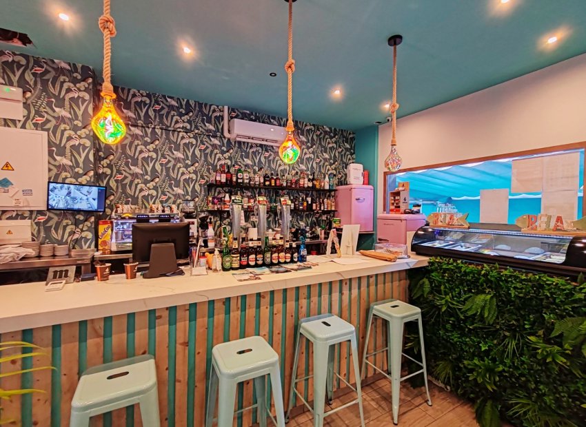 Transfer - Bar - CoffeShop -
Torrevieja - Centro