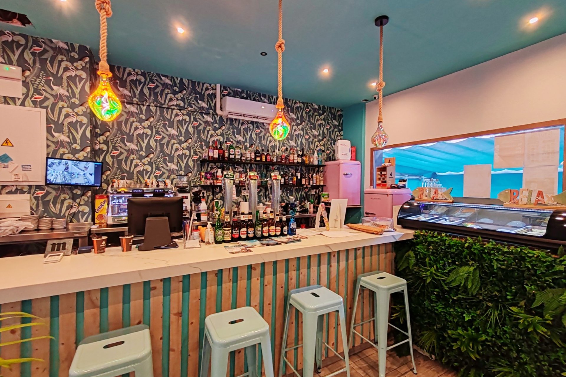 Transfer - Bar - CoffeShop -
Torrevieja - Centro