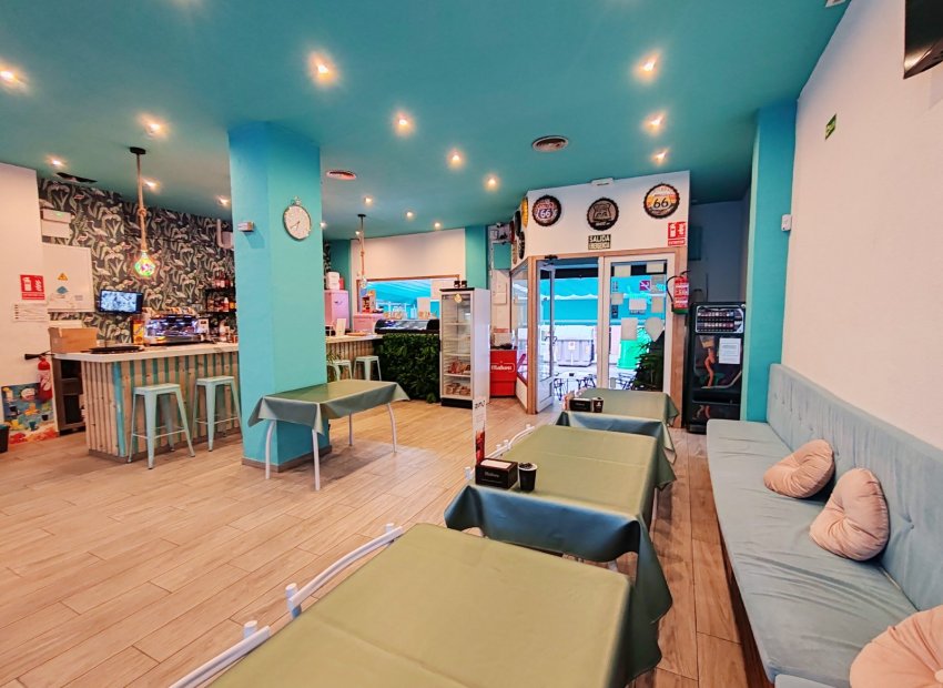 Transfer - Bar - CoffeShop -
Torrevieja - Centro