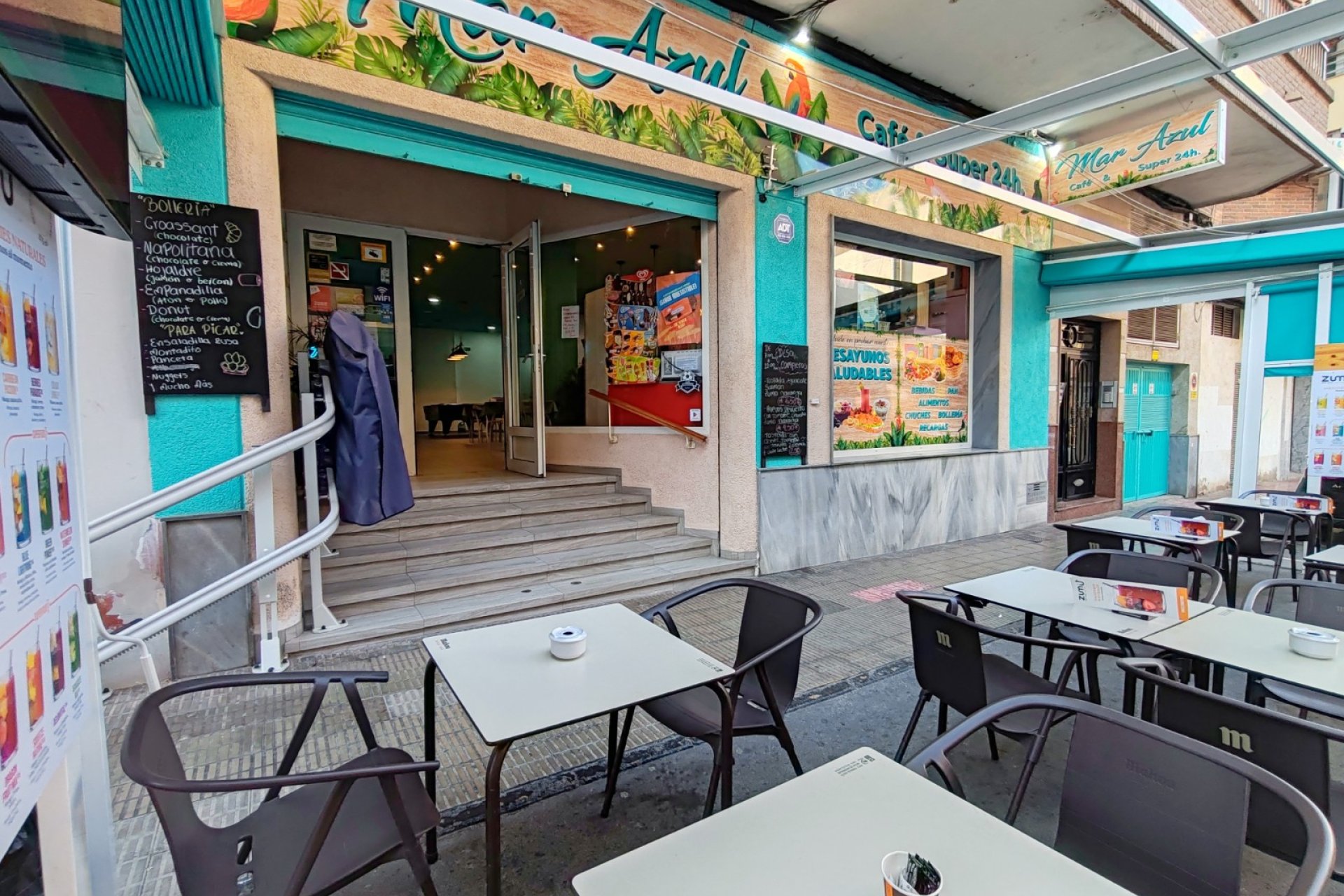 Transfer - Bar - CoffeShop -
Torrevieja - Centro