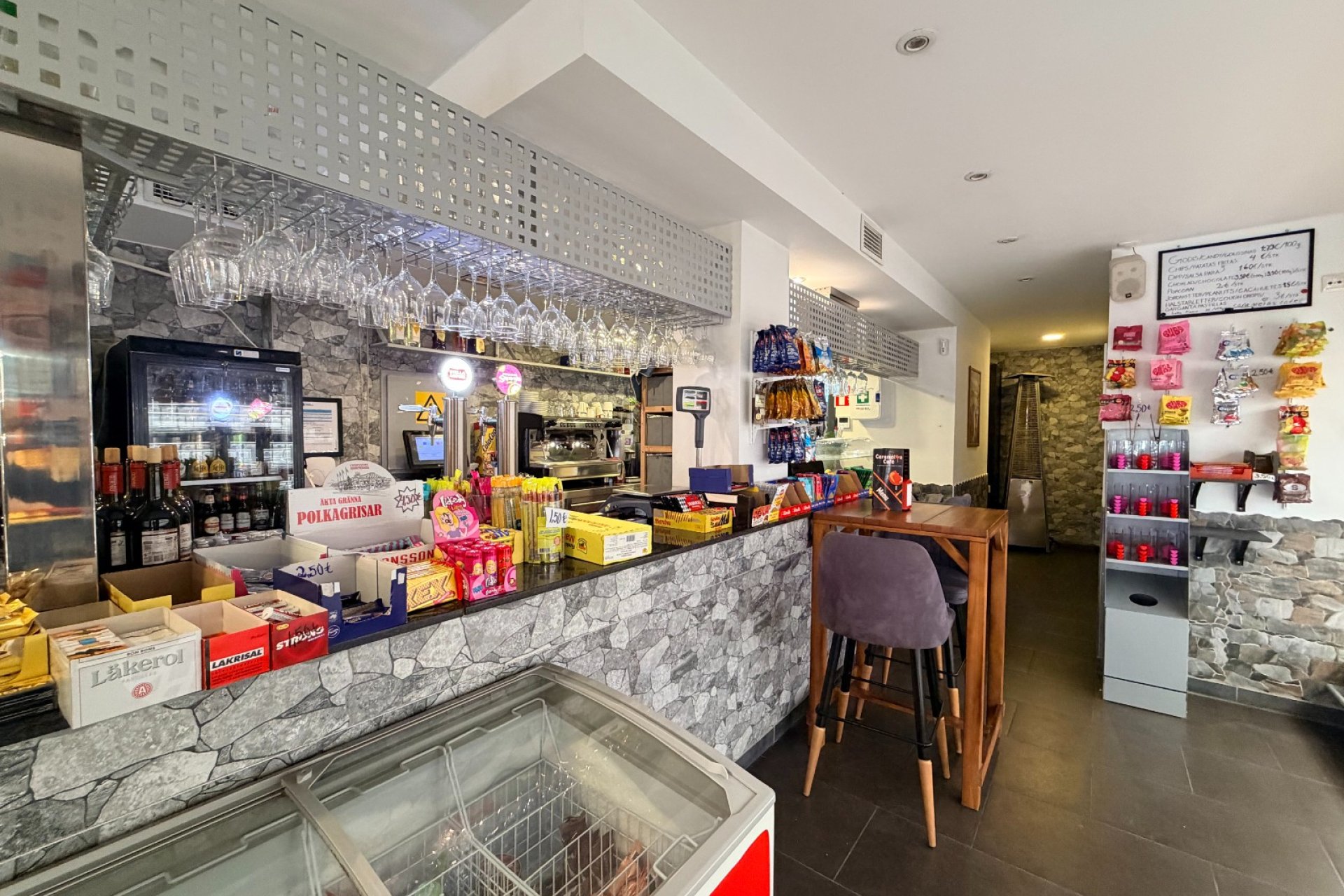 Transfer - Bar - CoffeShop -
Torrevieja - Centro