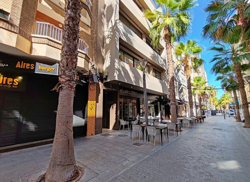 Transfer - Bar - CoffeShop -
Torrevieja - Centro