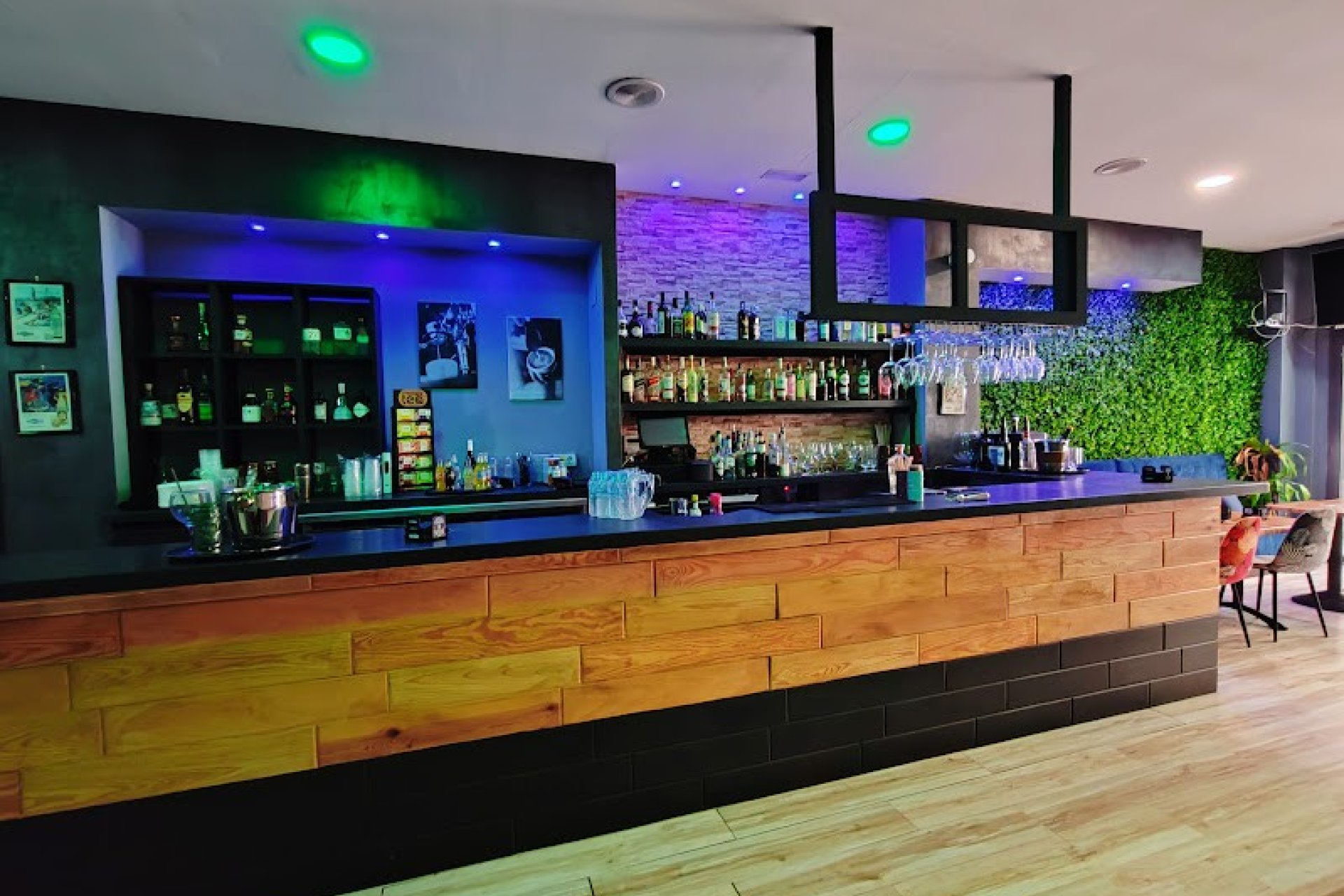 Transfer - Bar - CoffeShop -
Torrevieja - Centro