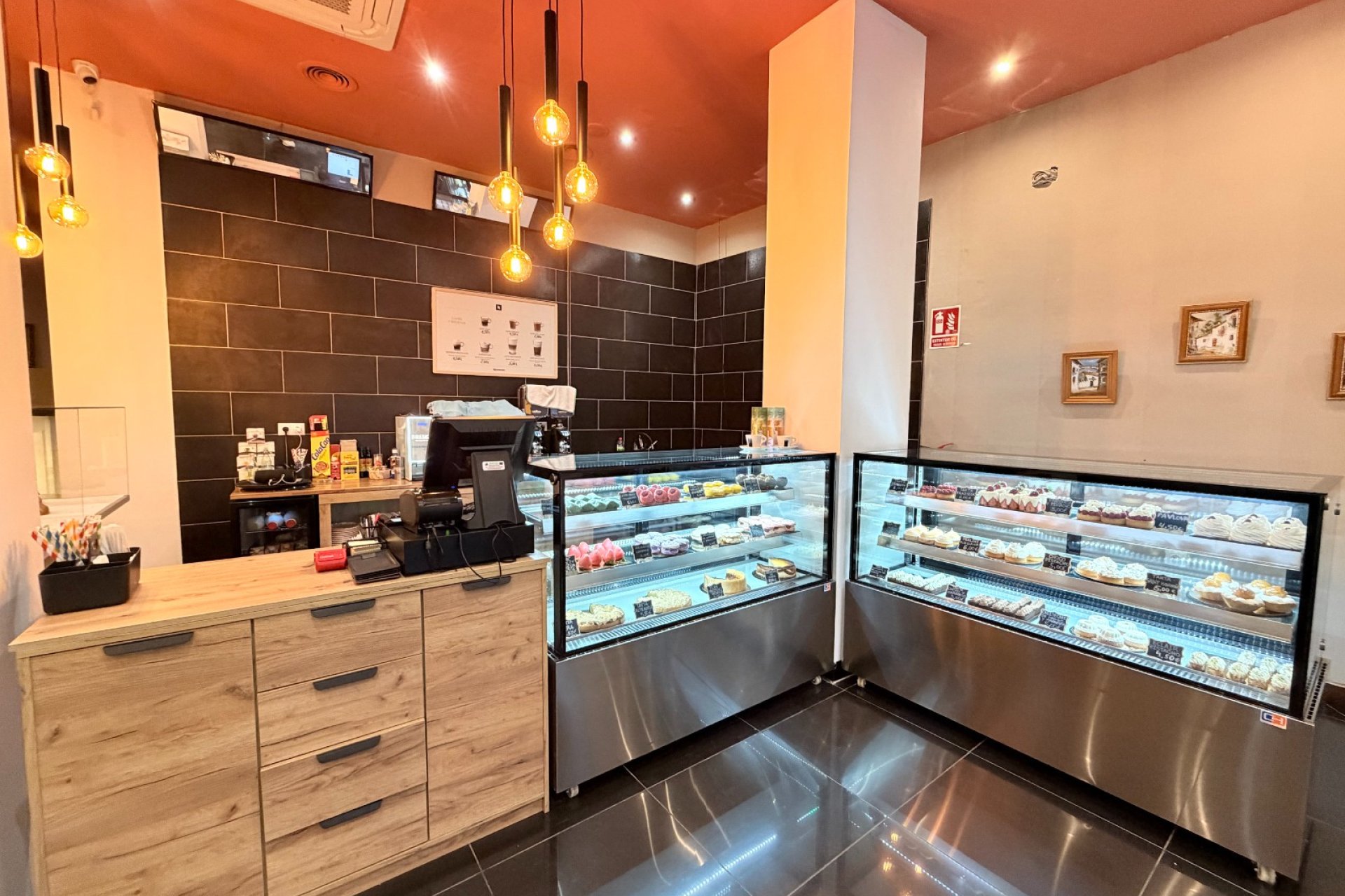 Transfer - Cafeteria -
Torrevieja - Centro