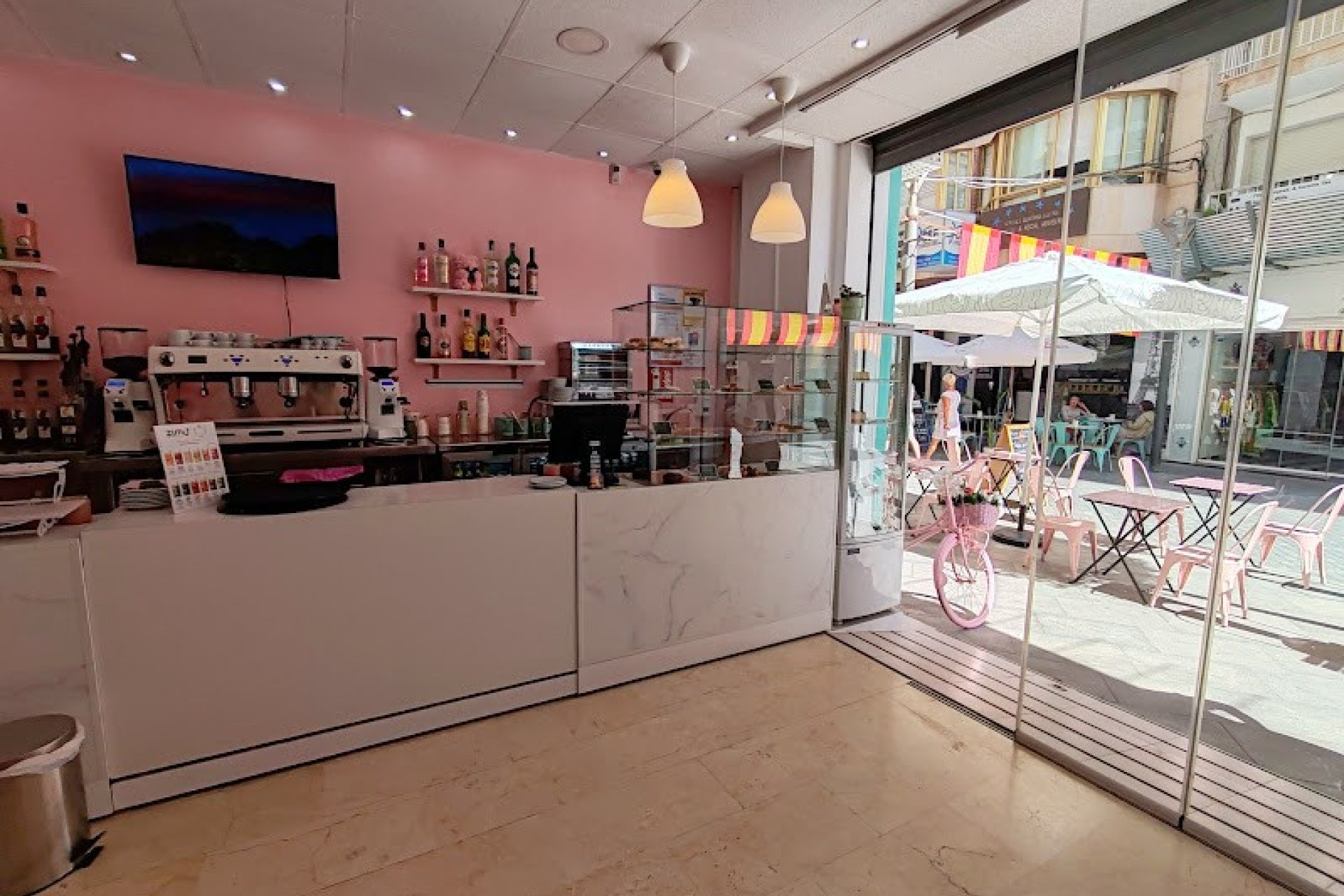 Transfer - Cafeteria -
Torrevieja - Centro