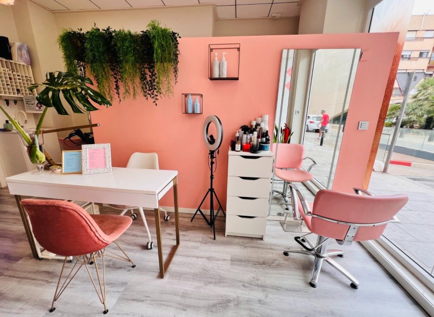 Transfer - Hairdressing Salon -
Torrevieja - Centro