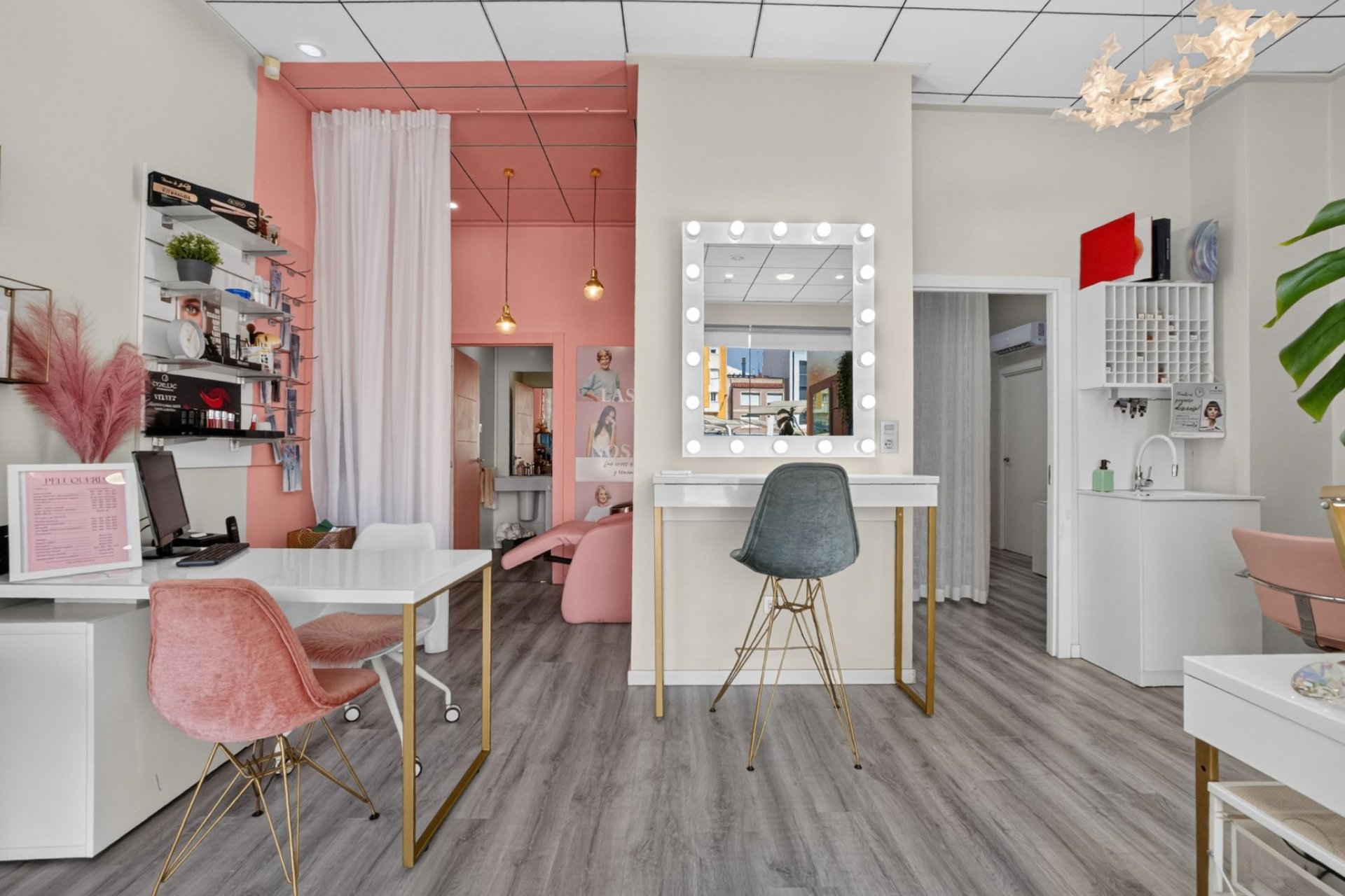 Transfer - Hairdressing Salon -
Torrevieja - Centro