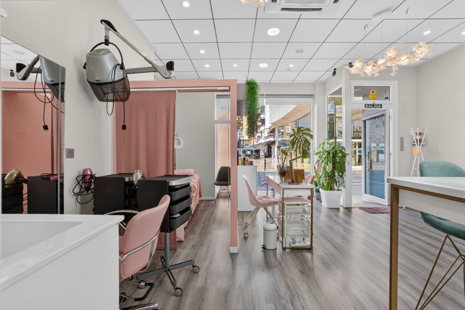Transfer - Hairdressing Salon -
Torrevieja - Centro