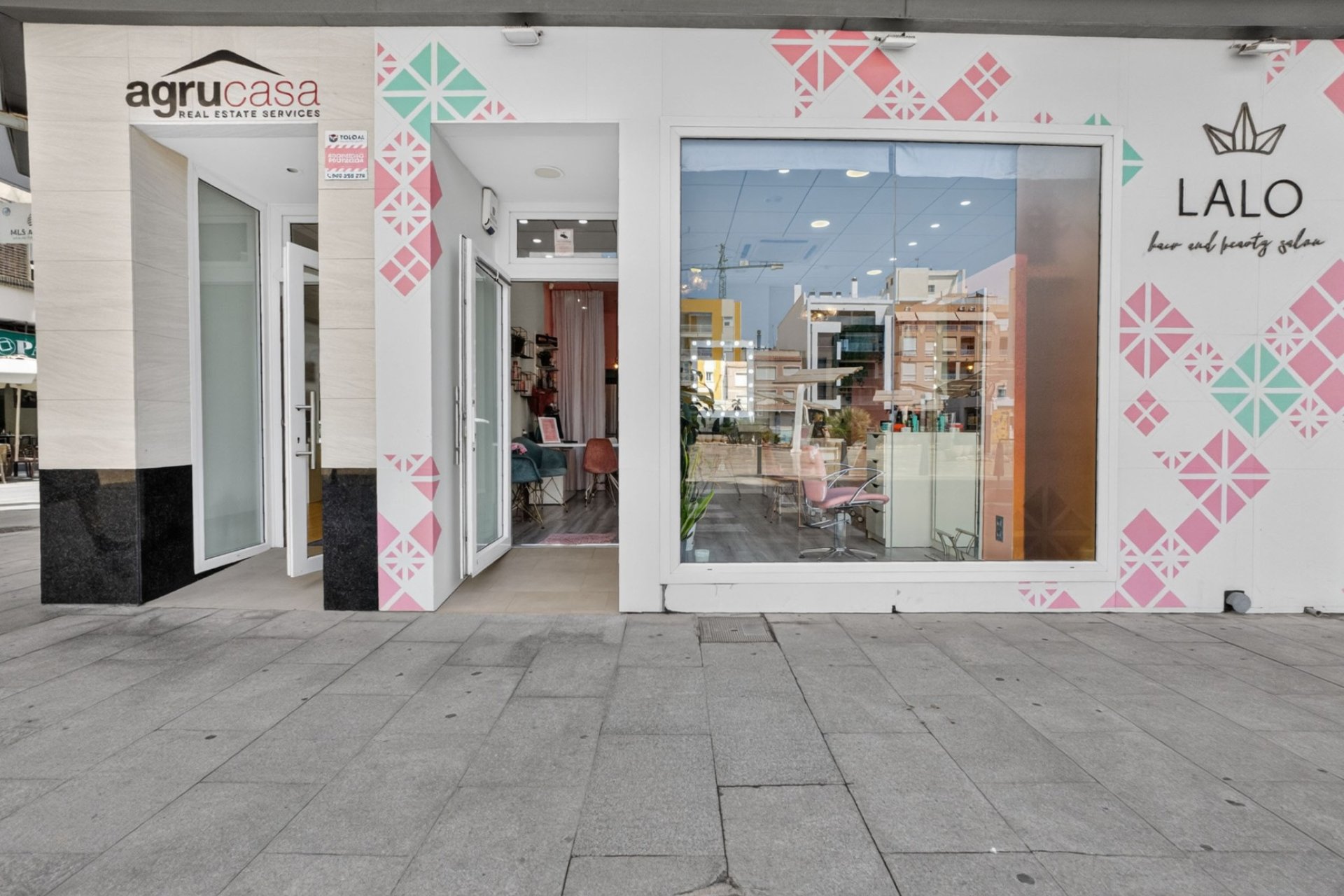 Transfer - Hairdressing Salon -
Torrevieja - Centro