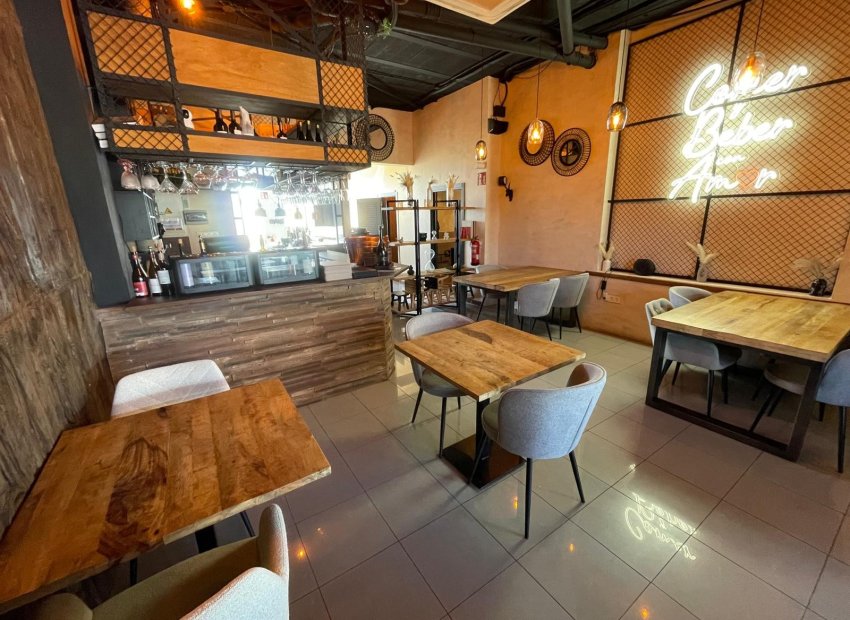 Transfer - Restaurant -
Orihuela Costa - Cabo roig - La Zenia