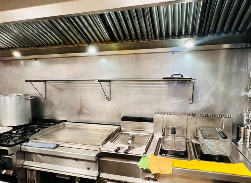 Transfer - Restaurant -
Torrevieja - Centro