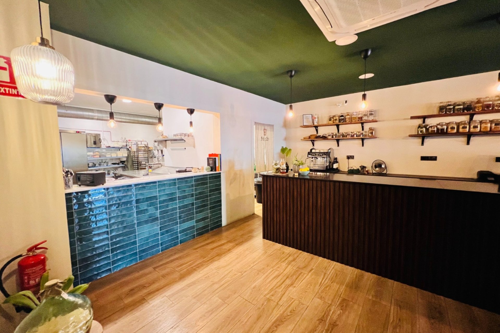 Transfer - Restaurant -
Torrevieja - Centro