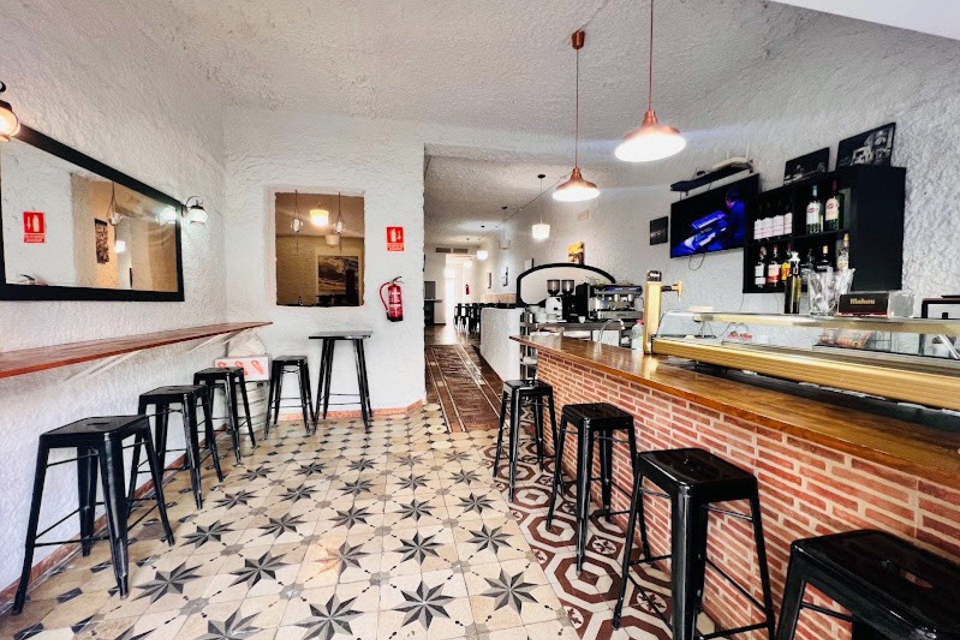 Transfer - Restaurant -
Torrevieja - Centro