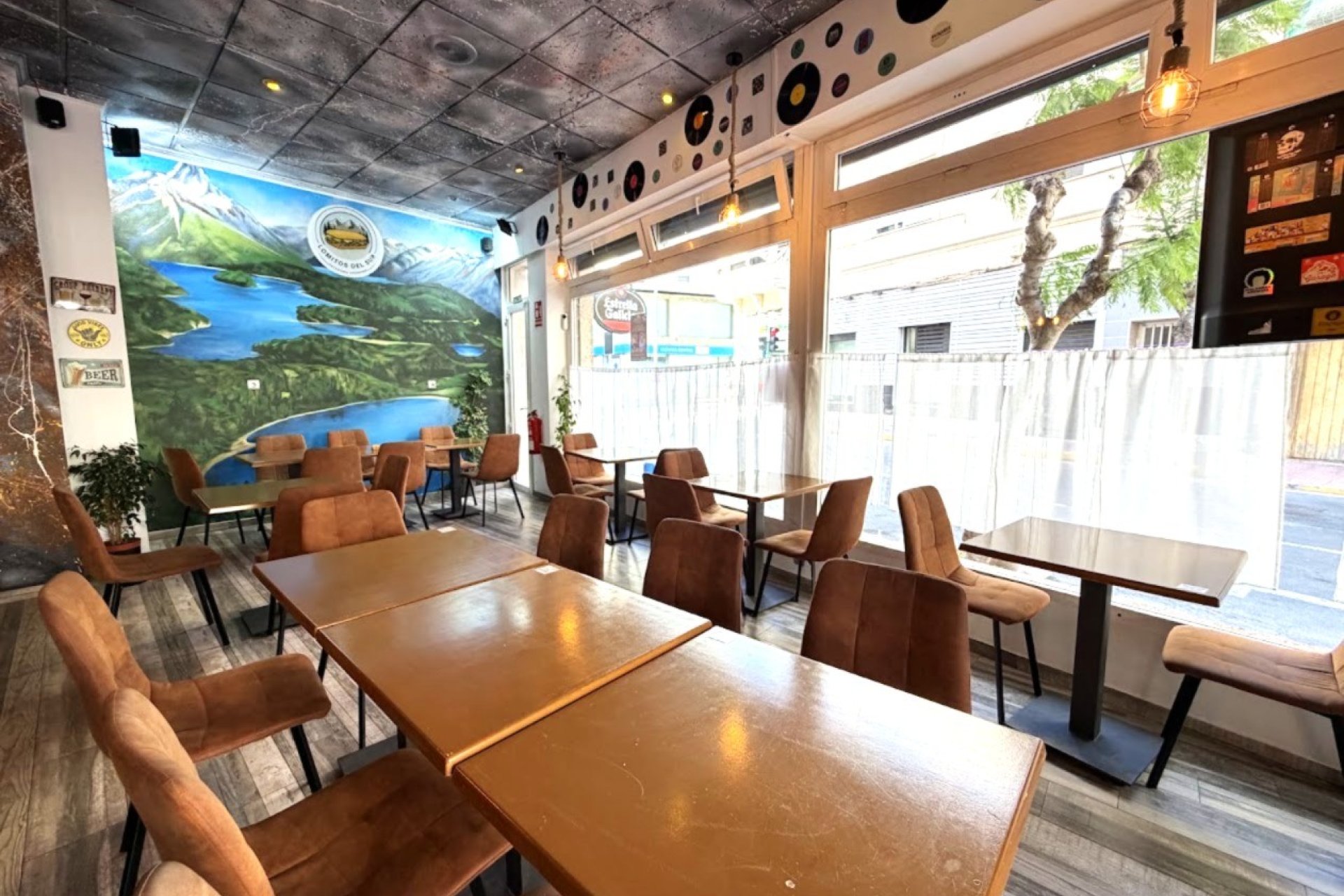 Transfer - Restaurant -
Torrevieja - Centro