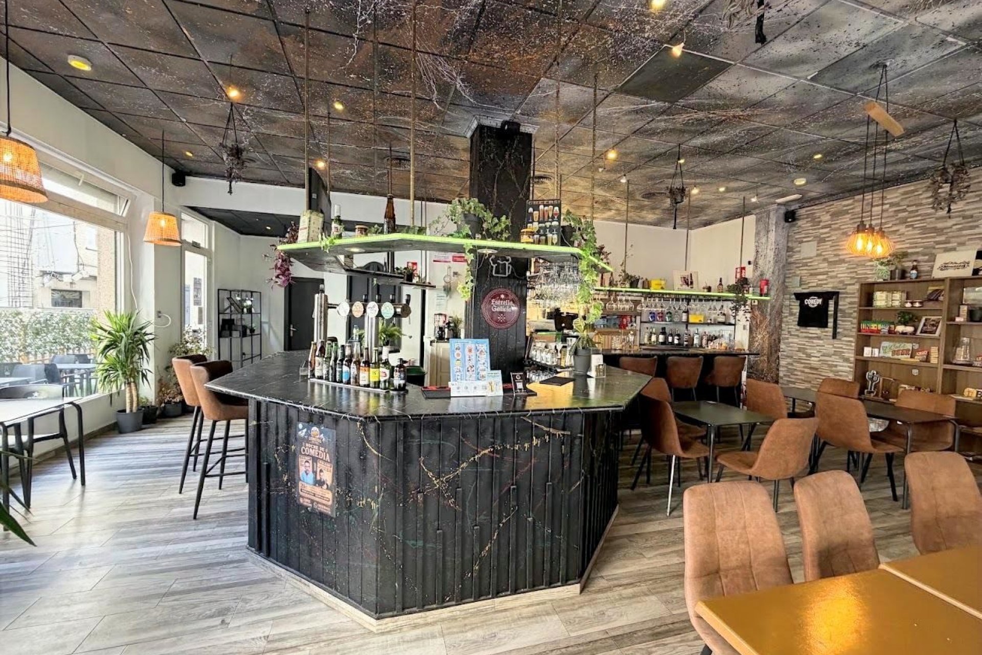 Transfer - Restaurant -
Torrevieja - Centro