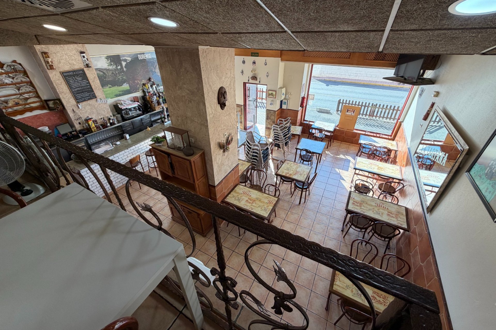 Transfer - Restaurant -
Torrevieja - El Acequión - Los Náufragos