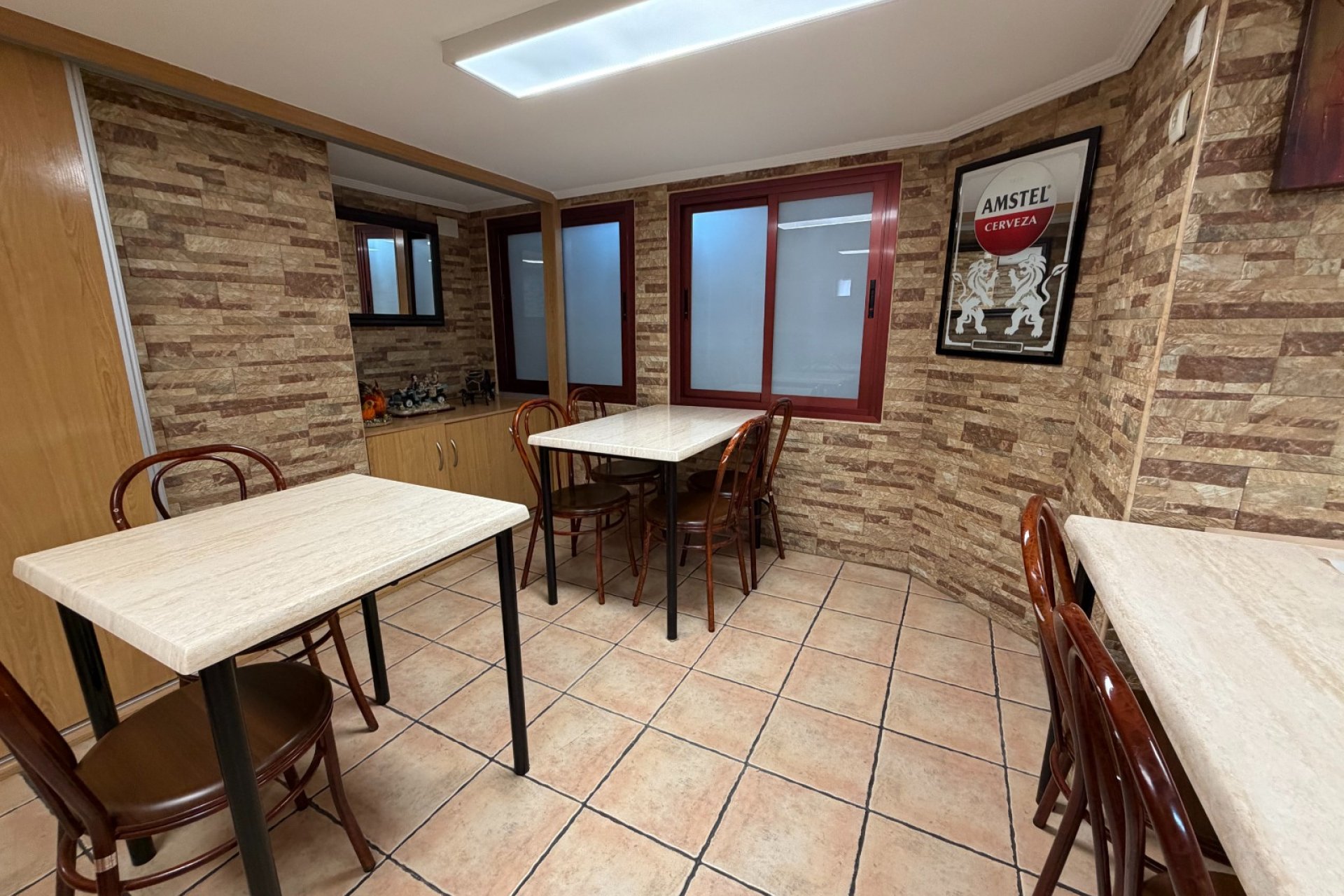 Transfer - Restaurant -
Torrevieja - El Acequión - Los Náufragos