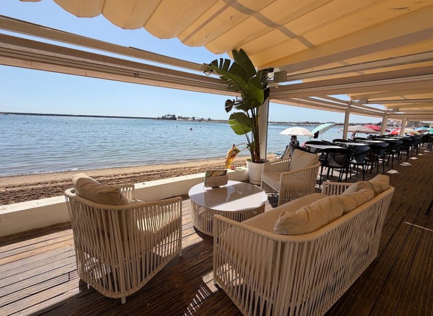 Transfer - Restaurant -
Torrevieja - El Acequión - Los Náufragos