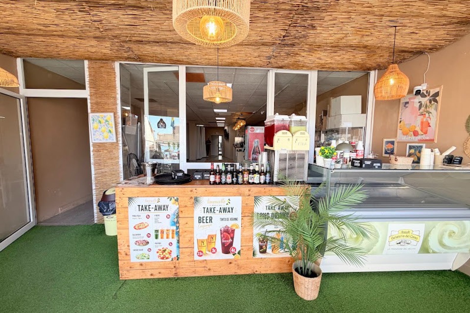 Transfer - Restaurant -
Torrevieja - Playa del Cura