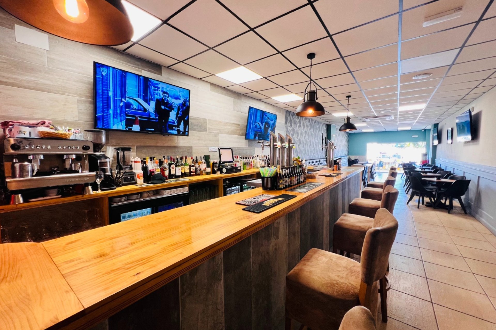 Transfert - Bar - Cafétéria -
Orihuela Costa - Cabo roig - La Zenia