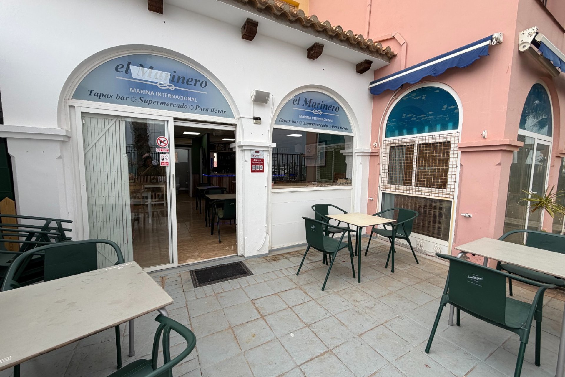 Transfert - Bar - Cafétéria -
Torrevieja - Centro