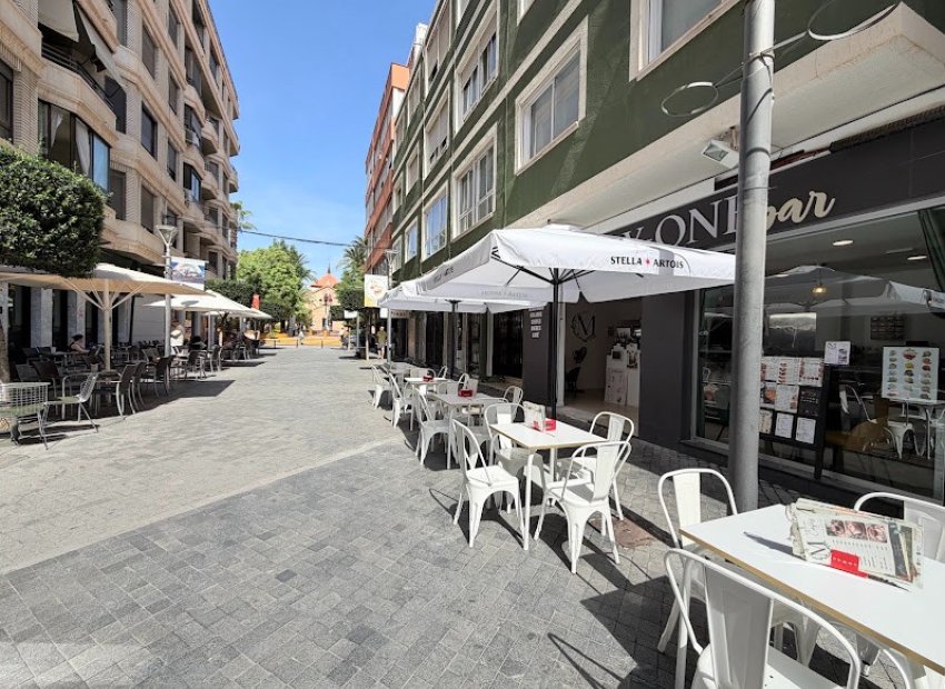 Transfert - Bar - Cafétéria -
Torrevieja - Centro