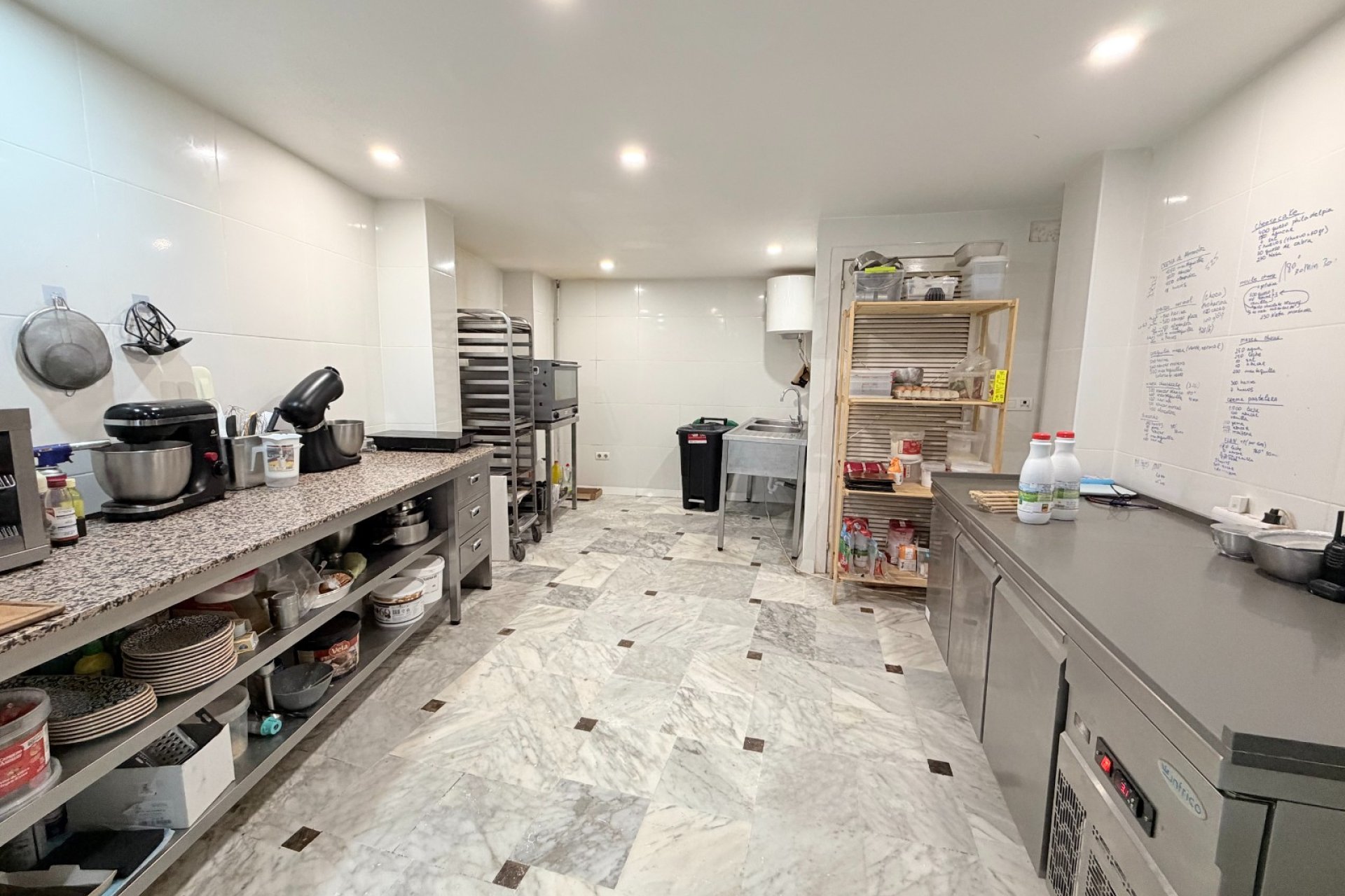 Transfert - Cafeteria -
Torrevieja - Centro