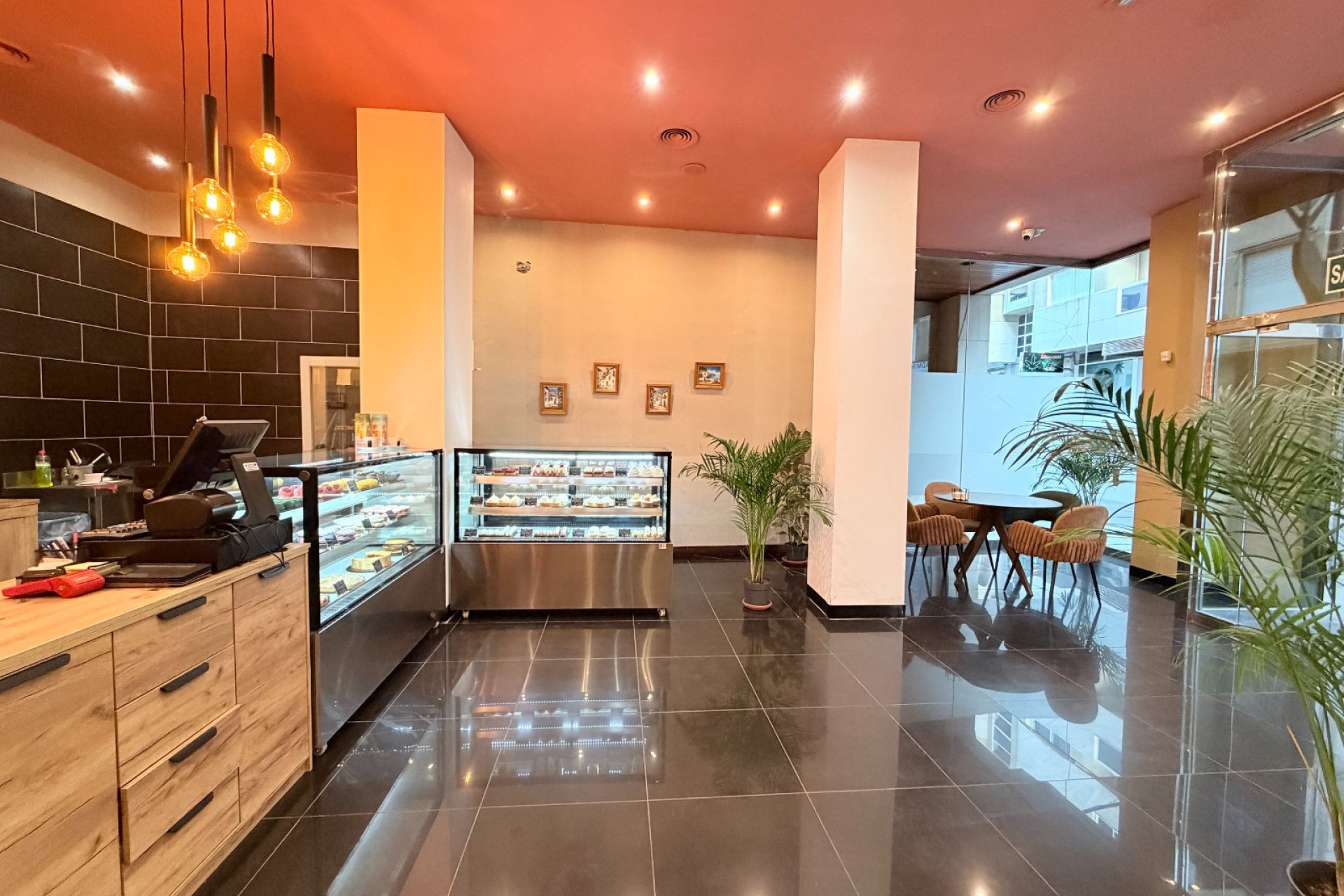 Transfert - Cafeteria -
Torrevieja - Centro