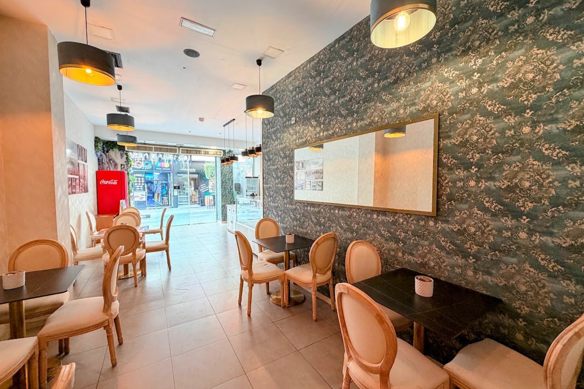 Transfert - Cafeteria -
Torrevieja - Centro