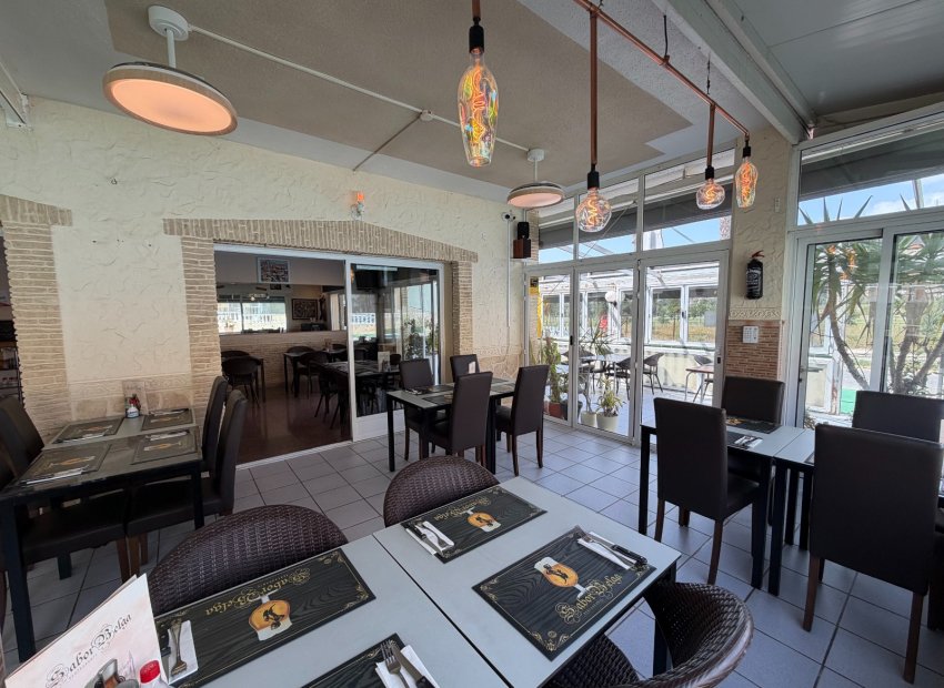 Transfert - Restaurant -
Rojales - Ciudad Quesada