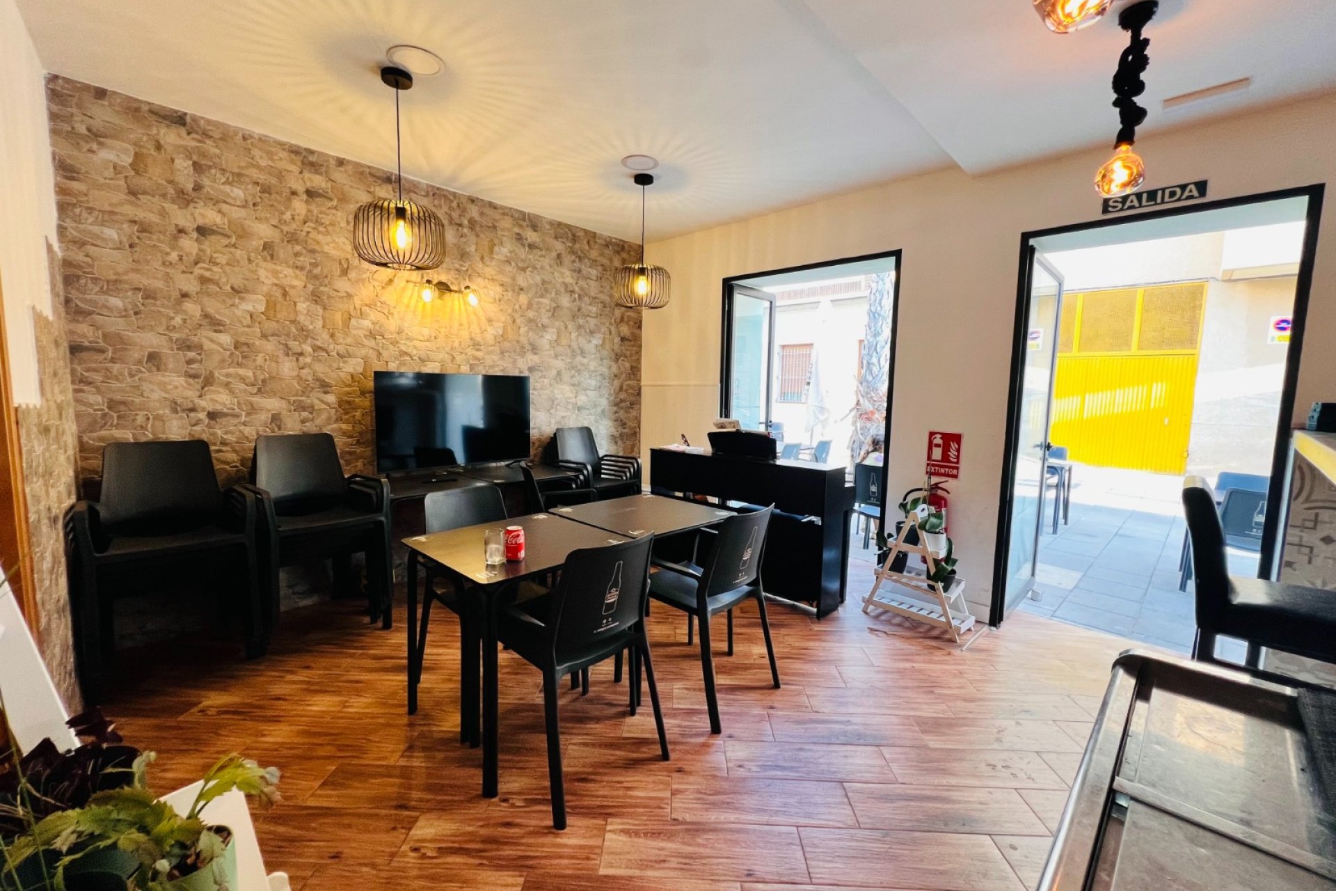 Transfert - Restaurant -
Torrevieja - Centro