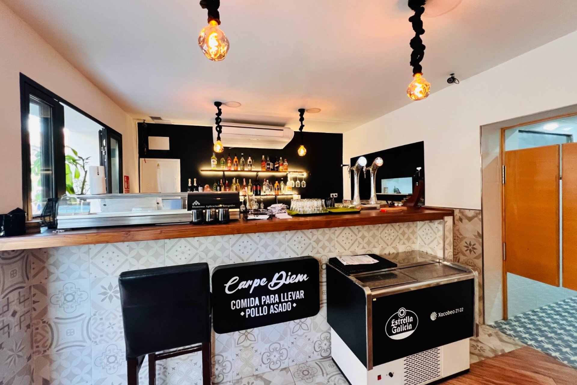 Transfert - Restaurant -
Torrevieja - Centro