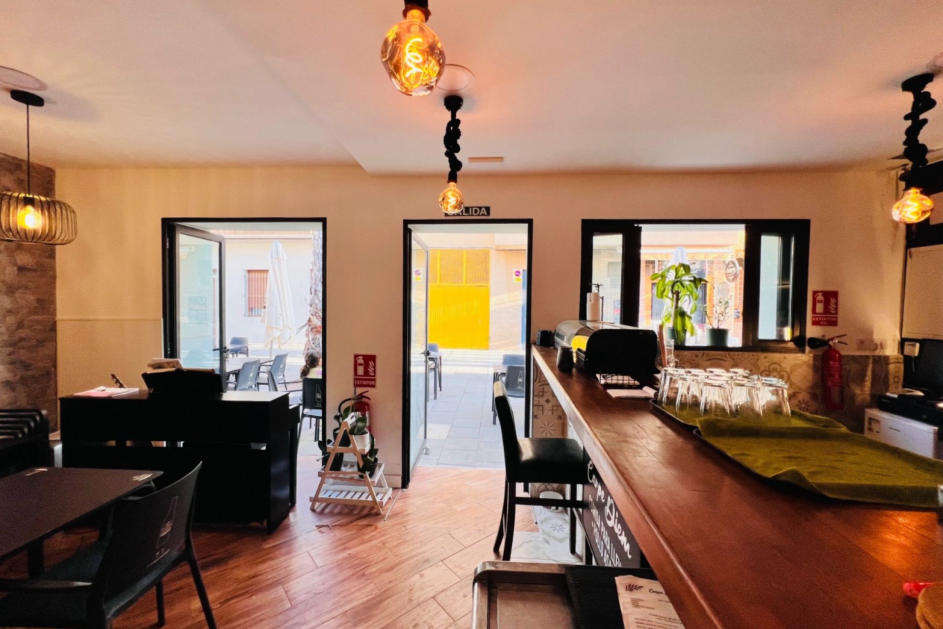 Transfert - Restaurant -
Torrevieja - Centro