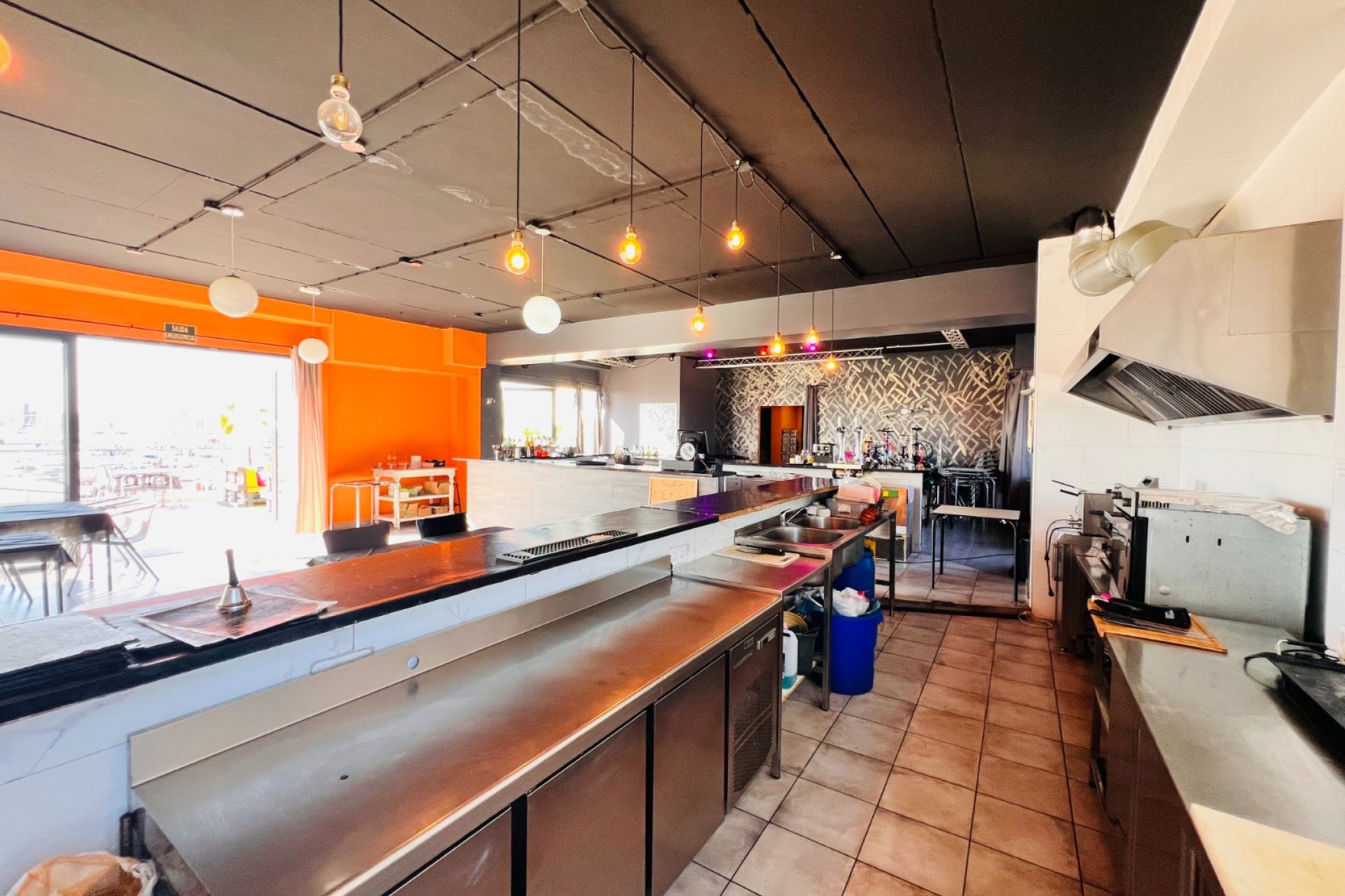 Transfert - Restaurant -
Torrevieja - Centro