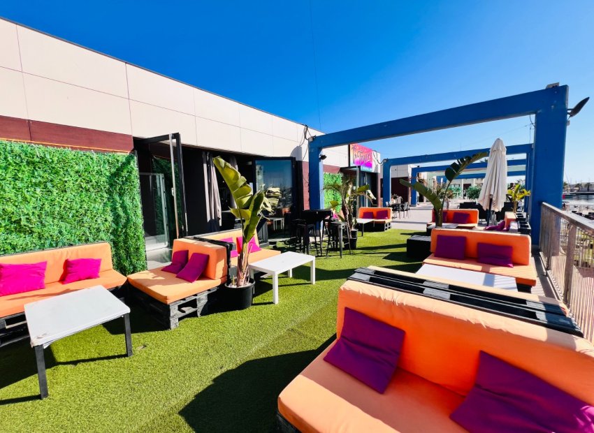 Transfert - Restaurant -
Torrevieja - Centro