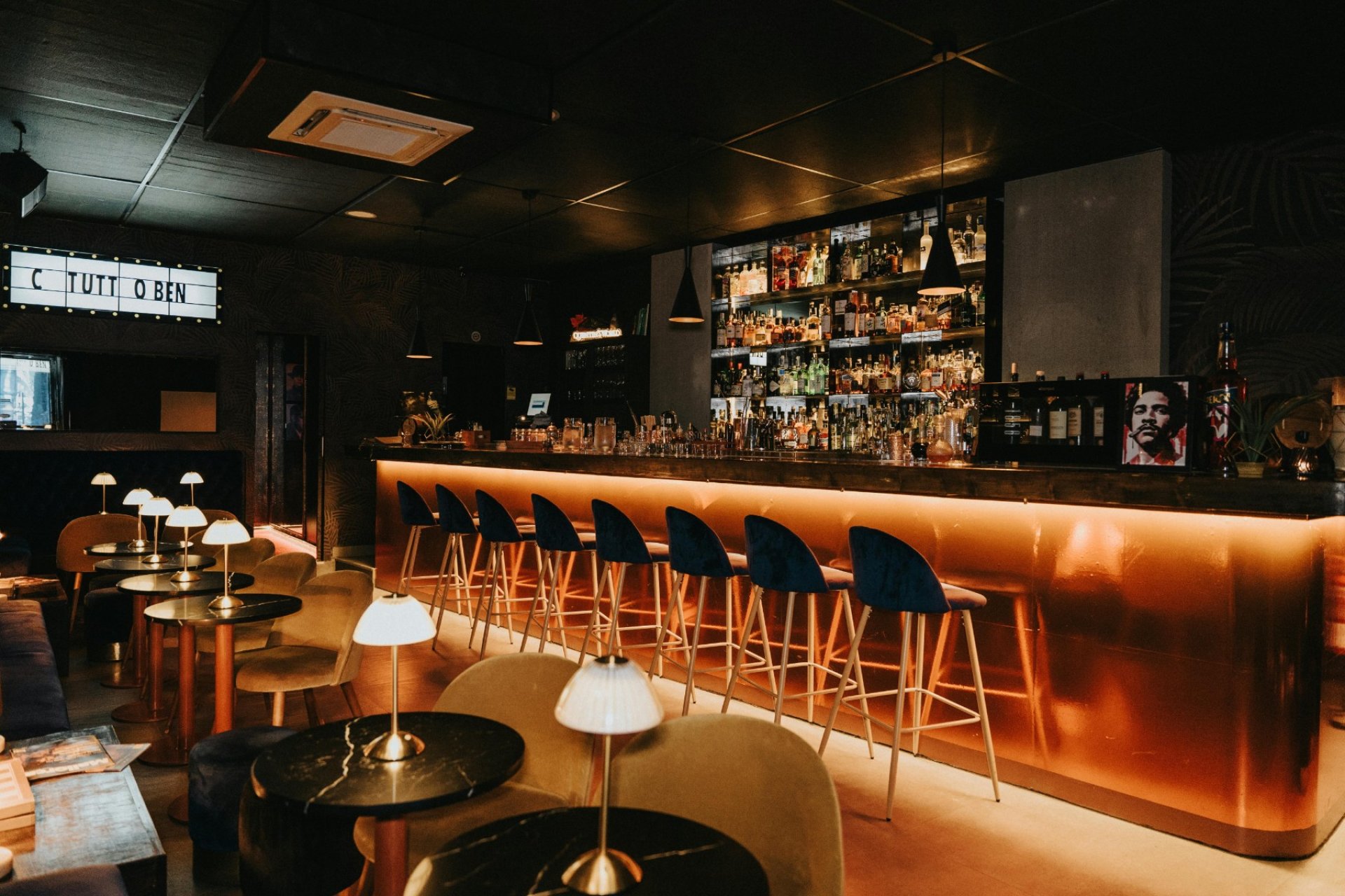 Transfert - Restaurant -
Torrevieja - Centro