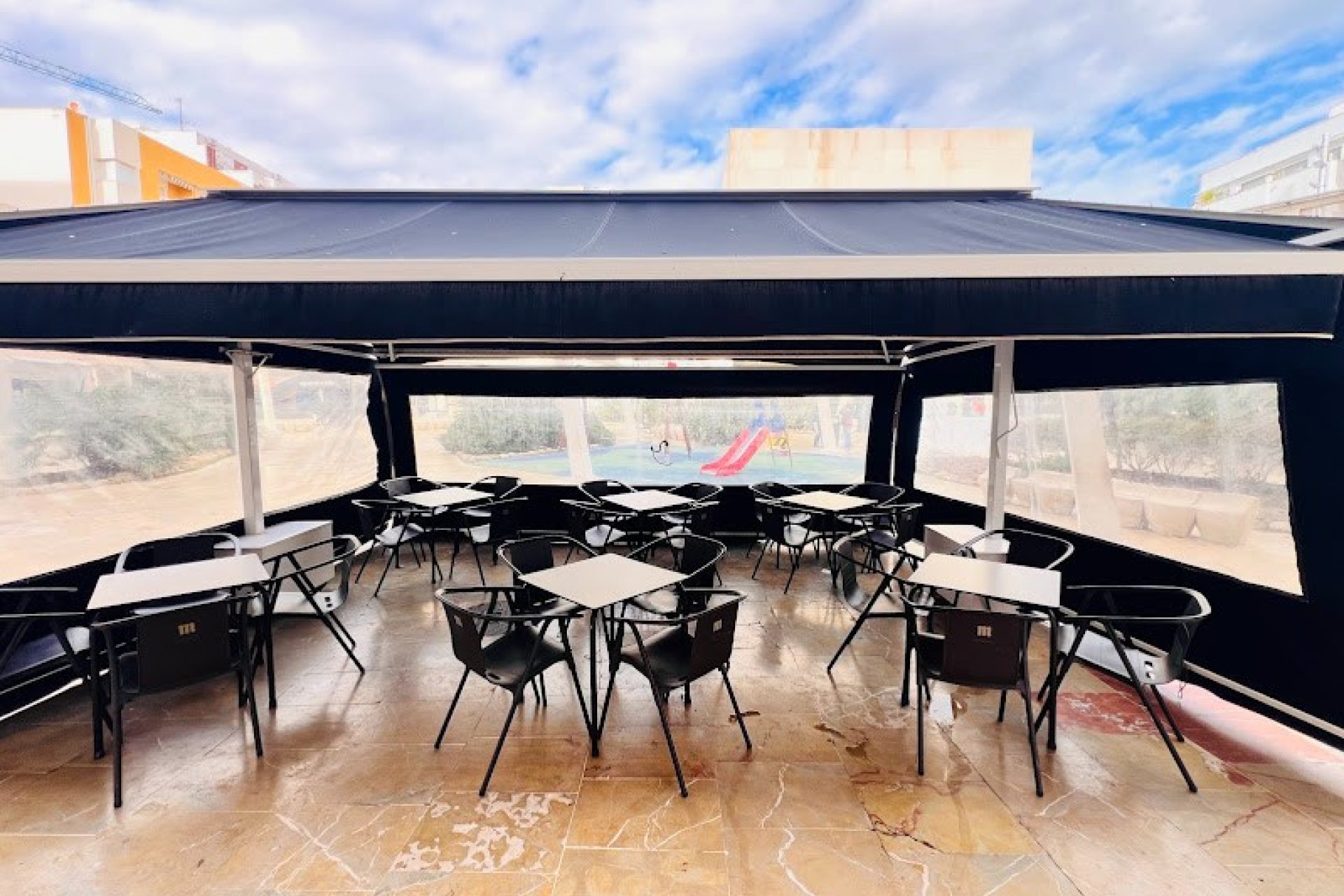 Transfert - Restaurant -
Torrevieja - Centro