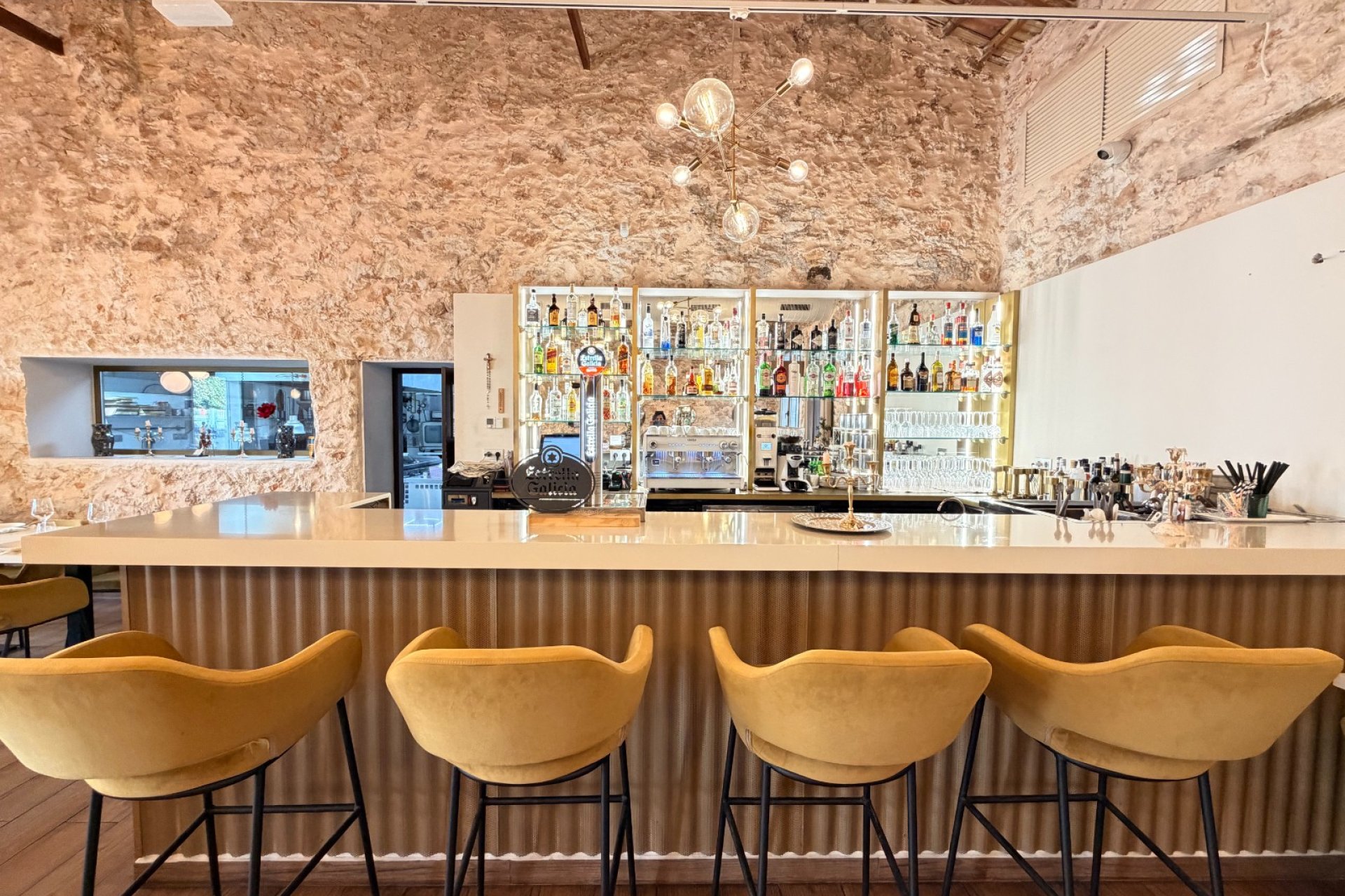 Transfert - Restaurant -
Torrevieja - Centro